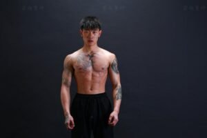蒙面男神 vol1934540776830029798