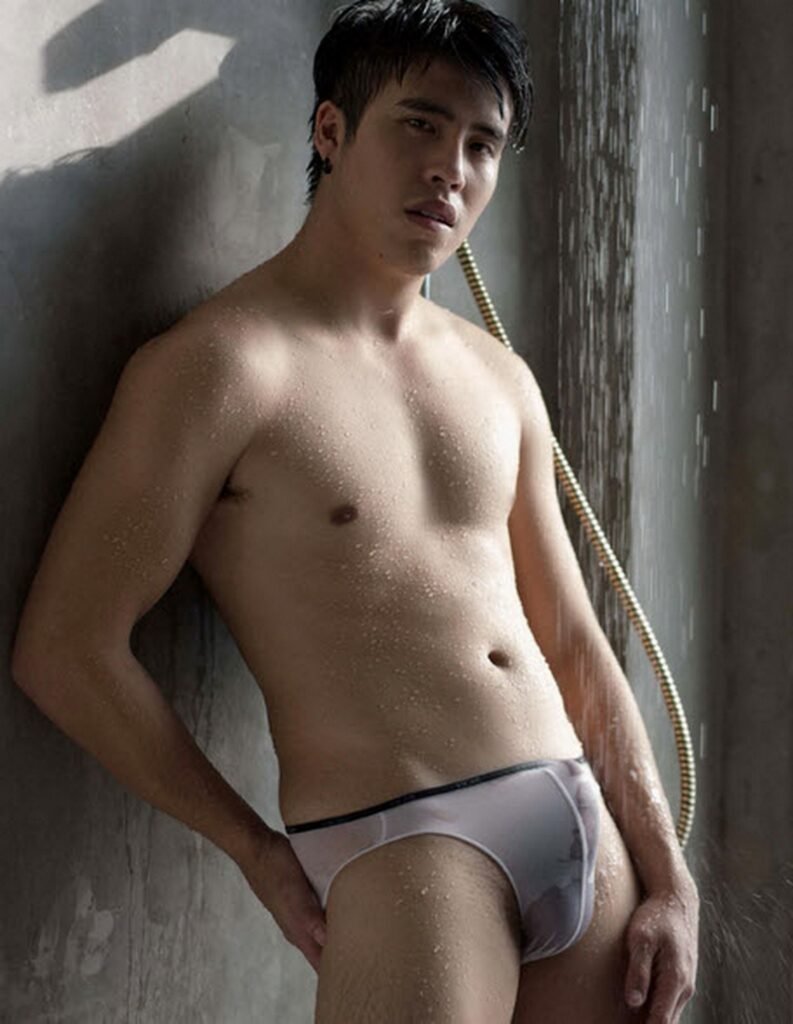 gosh guy magazine no5842445073692316856