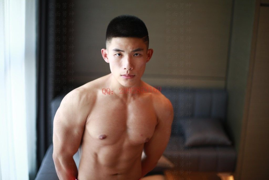 蒙面男神 no1807902310015673620