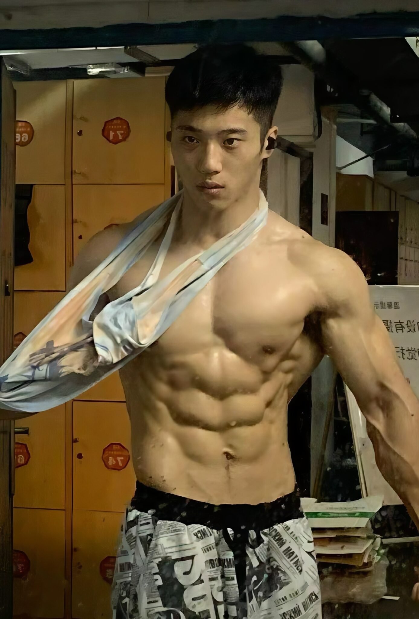 英俊的中国男人裸体 (คลิปวิดีโอ) 20250405_121149-1.jpg